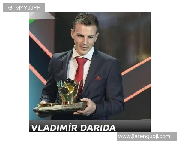 朗朗与足球明星的亲密接触背后揭示了怎样的运动精神与友谊故事 朗朗与足球明星的亲密接触背后揭示了怎样的运动精神与友谊故事