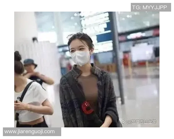 足球明星女性翘臀魅力展现引领时尚潮流的完美瞬间 足球明星女性翘臀魅力展现引领时尚潮流的完美瞬间